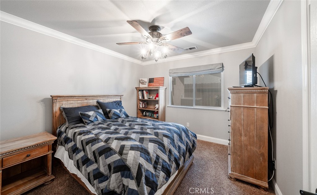 2232 Howard St, Kingsburg, CA 93631