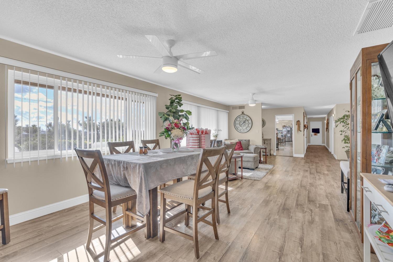 12812 E Stroud Ave, Kingsburg, CA 93631