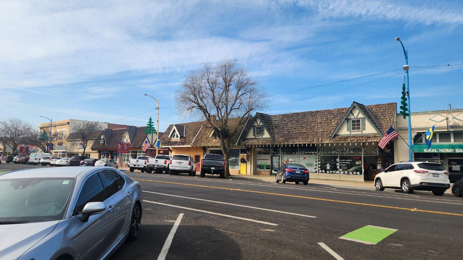 1549 Draper St, Kingsburg, CA 93631