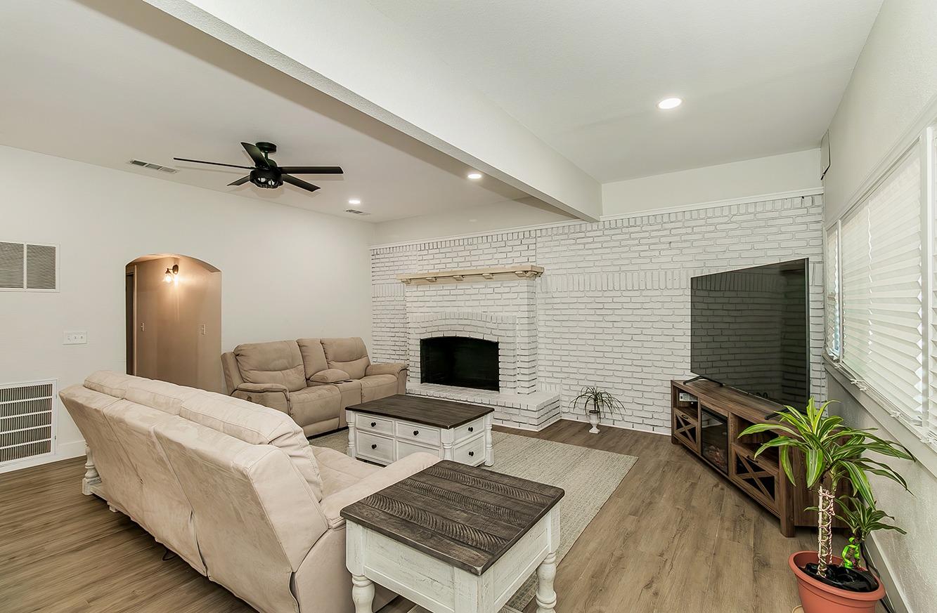 5221 S Reed Ave, Reedley, CA 93654