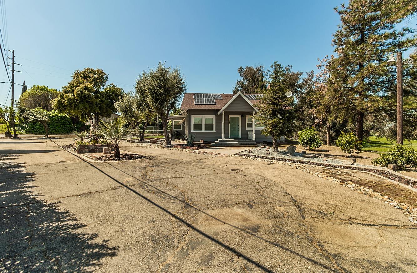 5221 S Reed Ave, Reedley, CA 93654