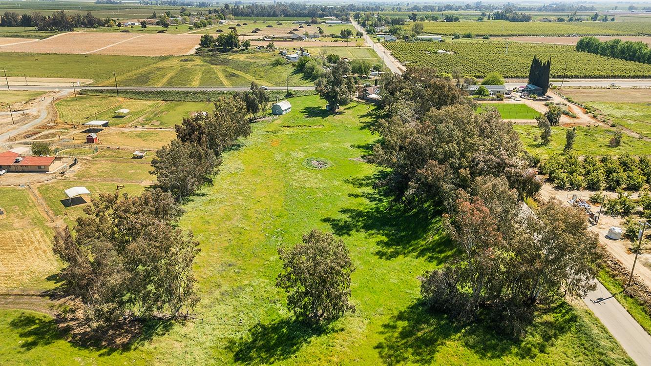 5221 S Reed Ave, Reedley, CA 93654