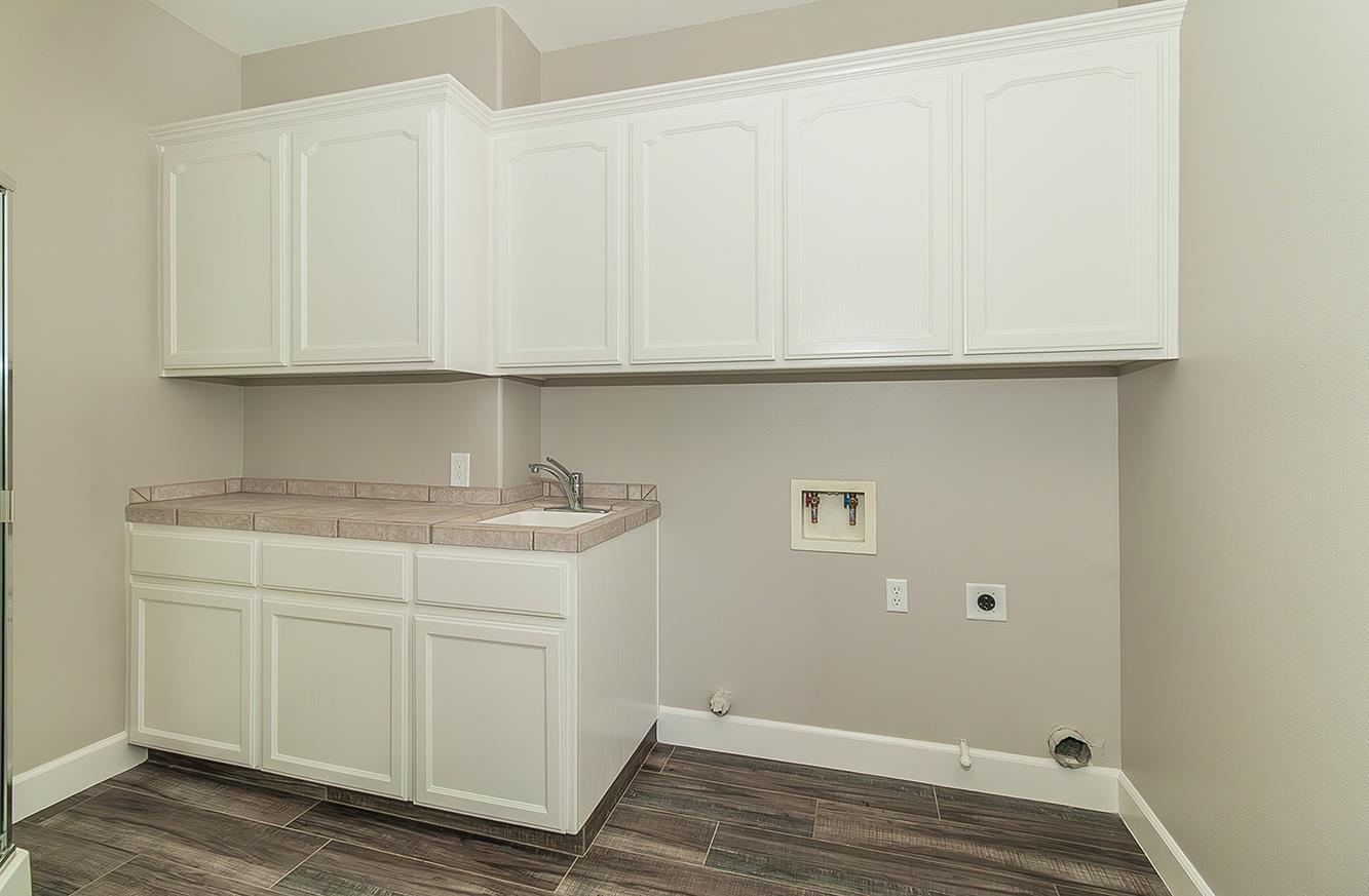 16695 Indianola Ave, Kingsburg, CA 93631
