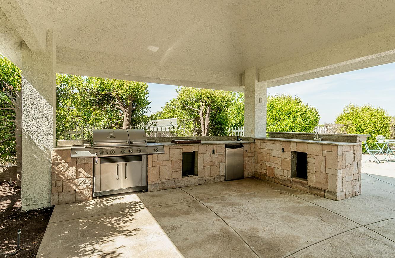 16695 Indianola Ave, Kingsburg, CA 93631