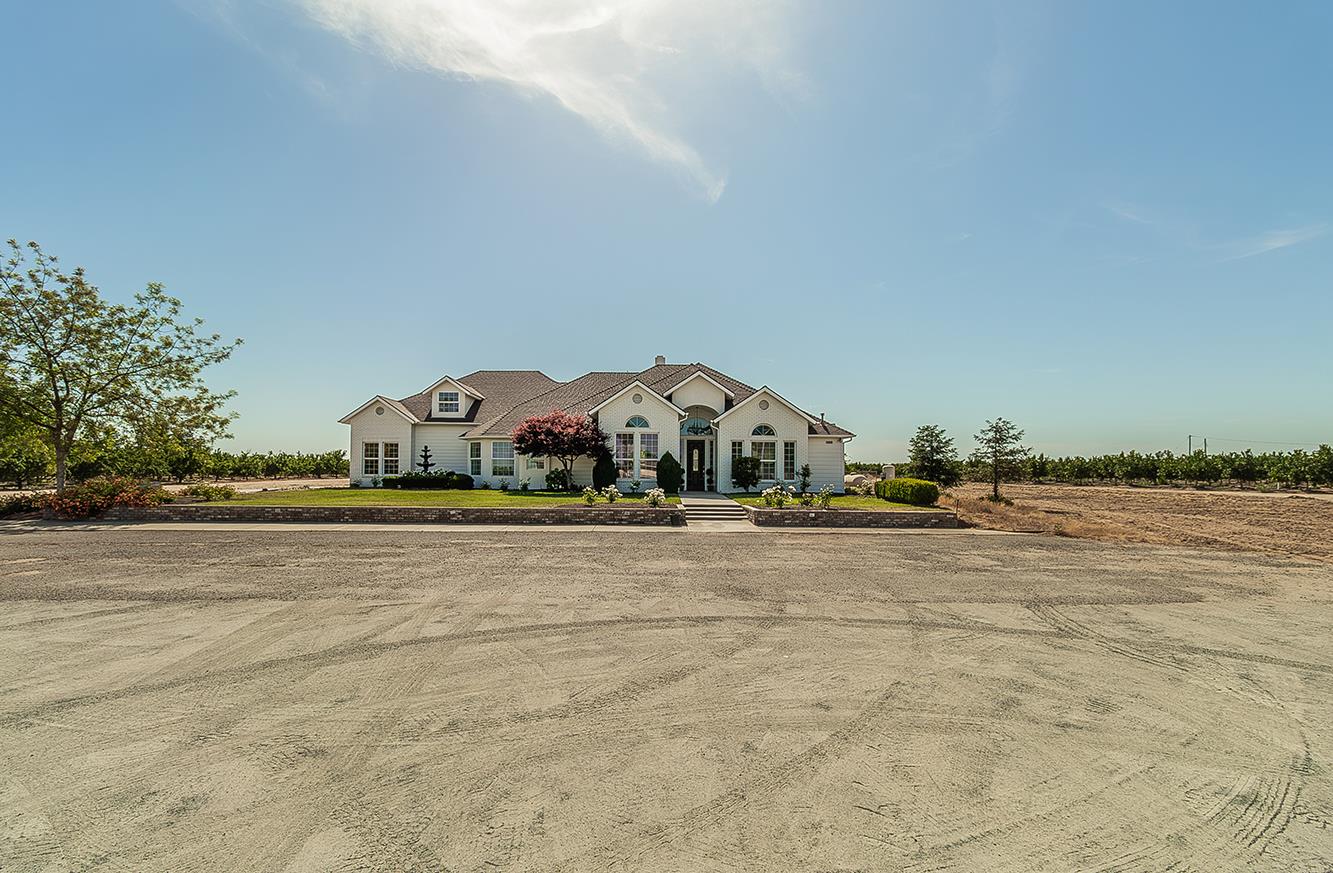 16695 Indianola Ave, Kingsburg, CA 93631
