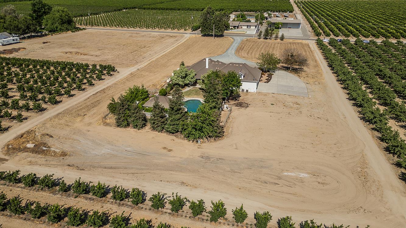 16695 Indianola Ave, Kingsburg, CA 93631