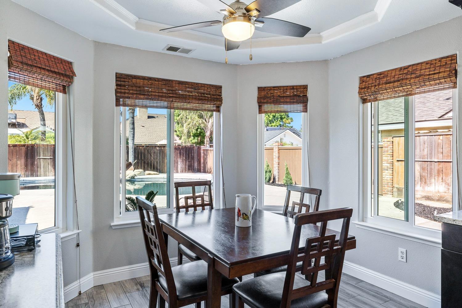 2371 Sophia Ln, Kingsburg, CA 93631