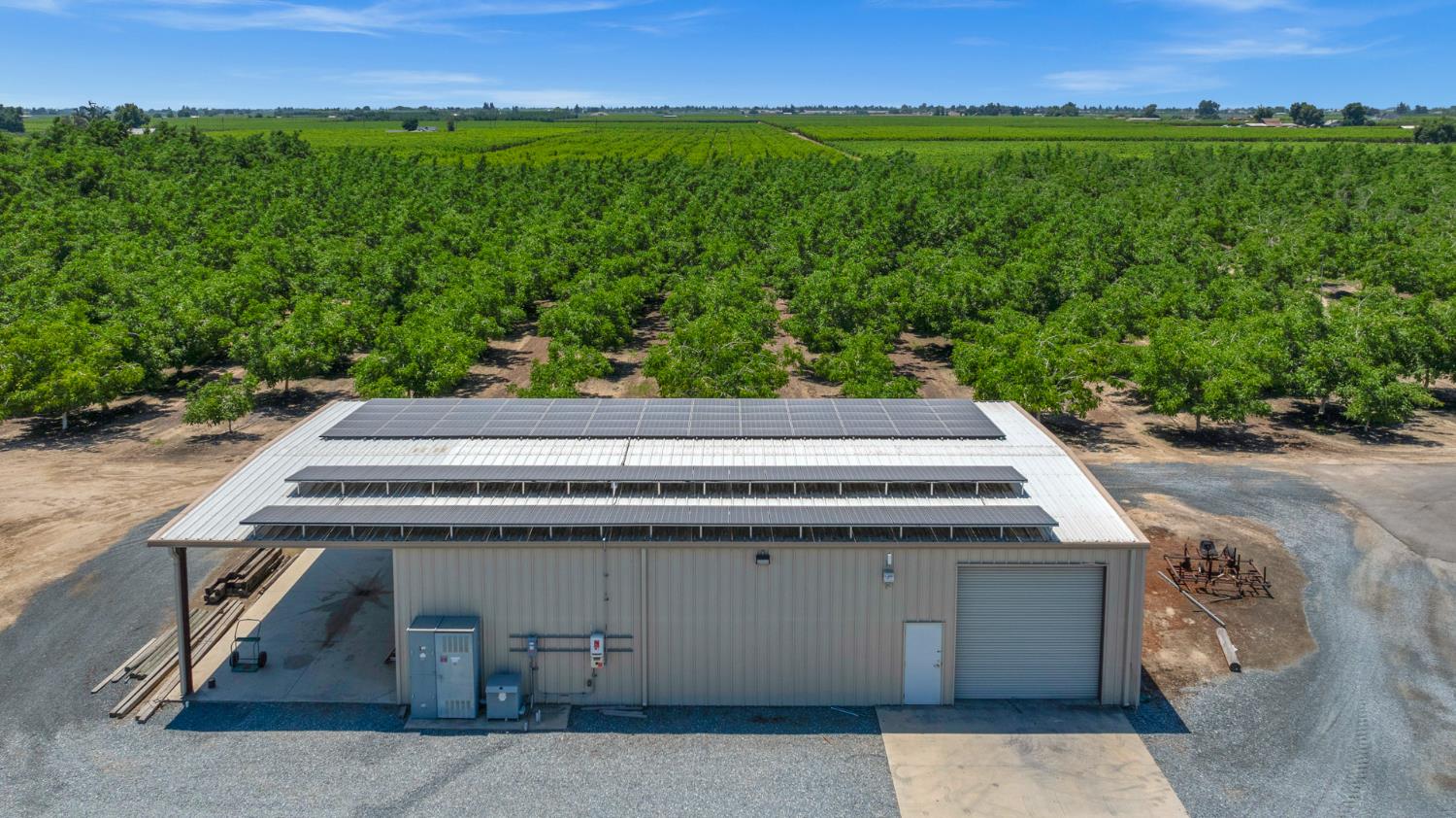 13715 Nebraska, Kingsburg, CA 93631
