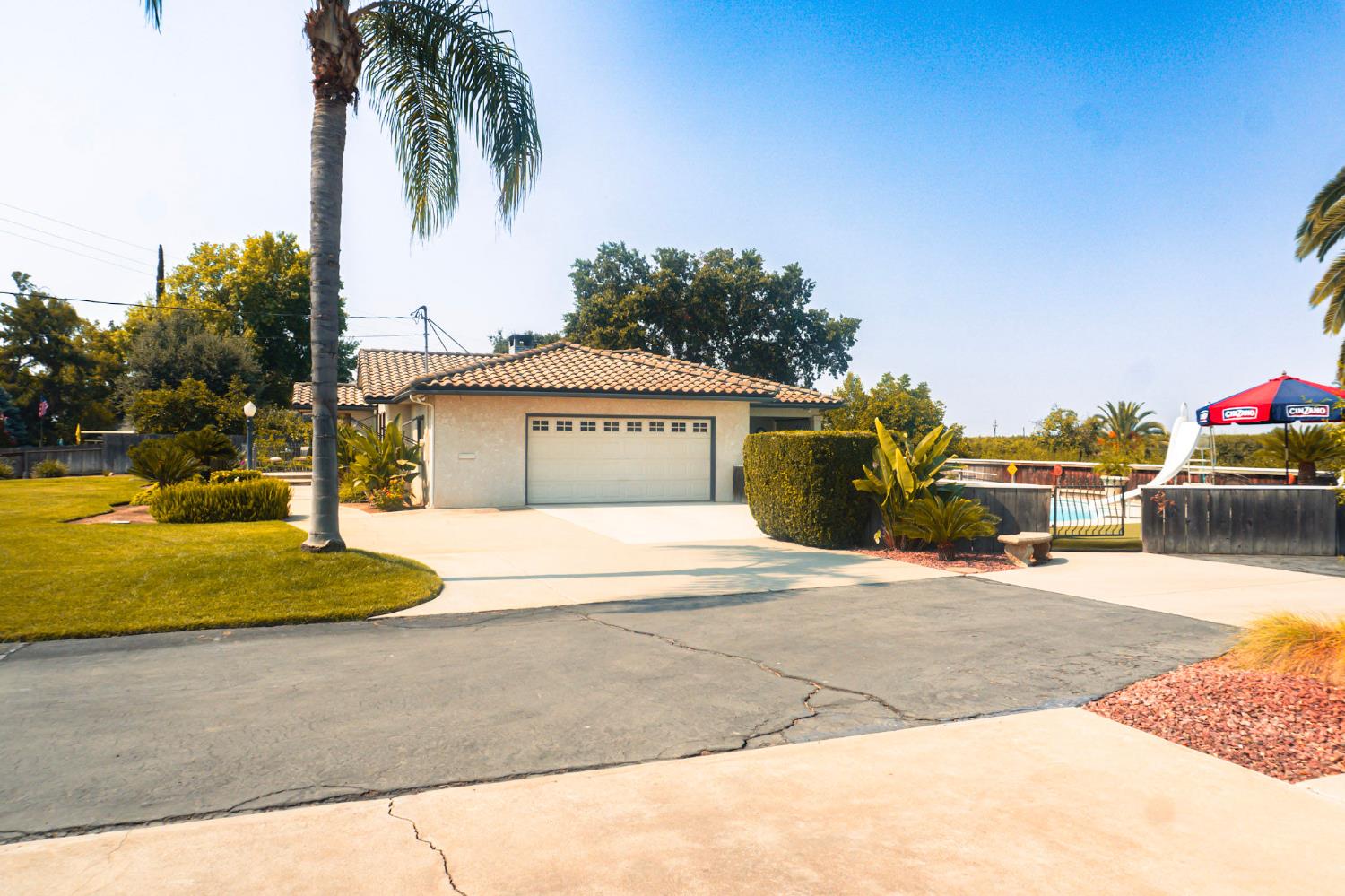 7315 S Kings River Rd, Parlier, CA 93648