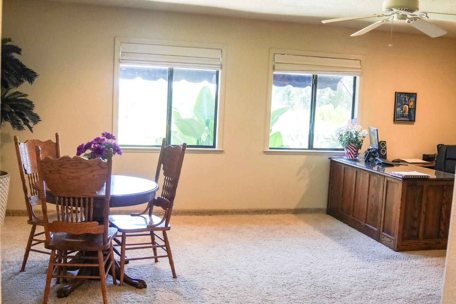 7315 S Kings River Rd, Parlier, CA 93648