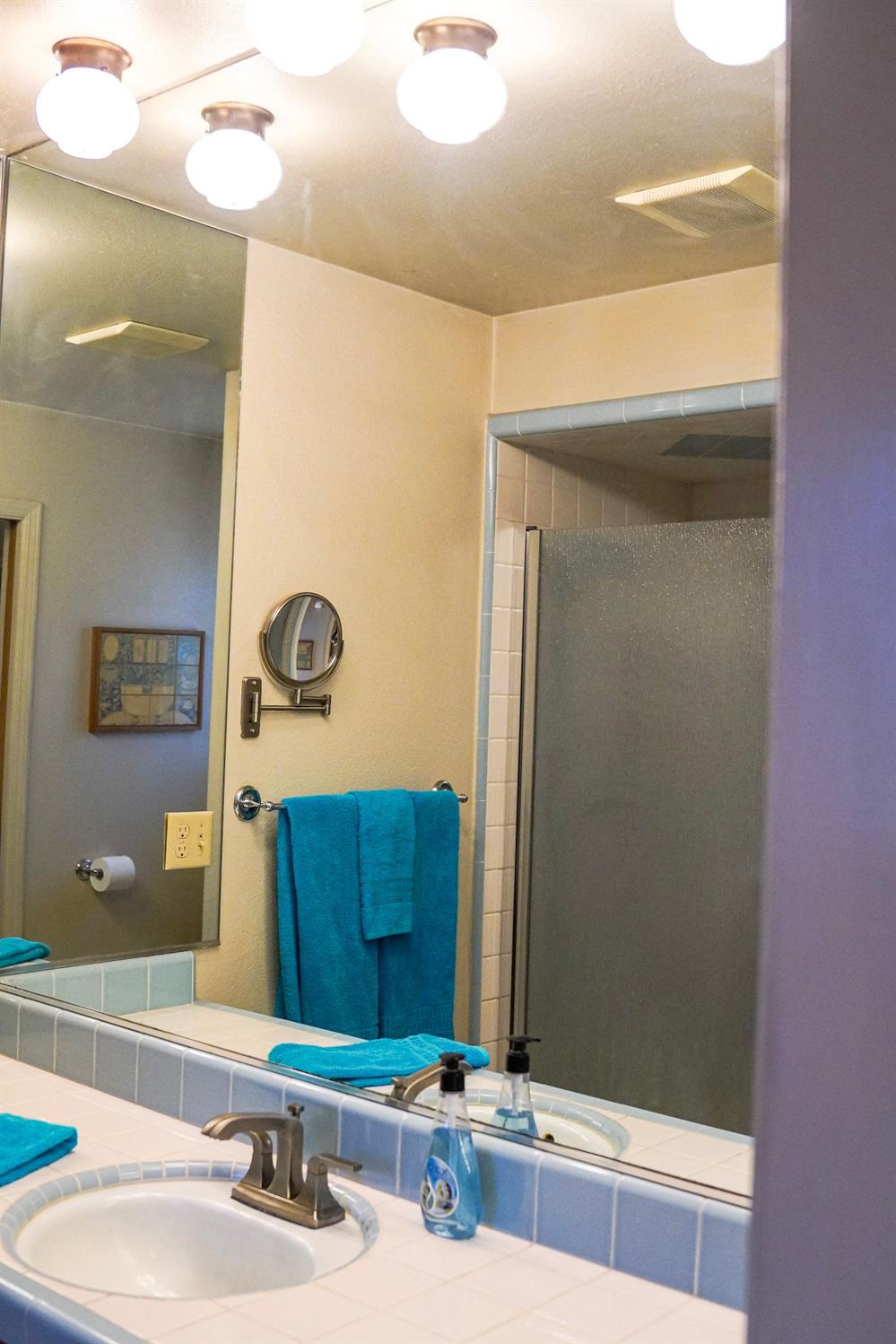 7315 S Kings River Rd, Parlier, CA 93648