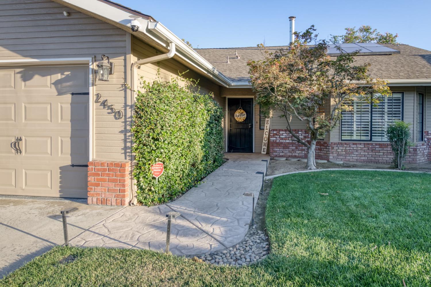 2450 Harold St, Kingsburg, CA 93631