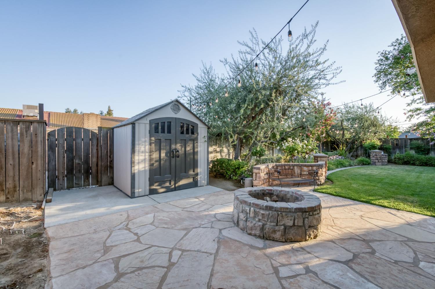 2450 Harold St, Kingsburg, CA 93631