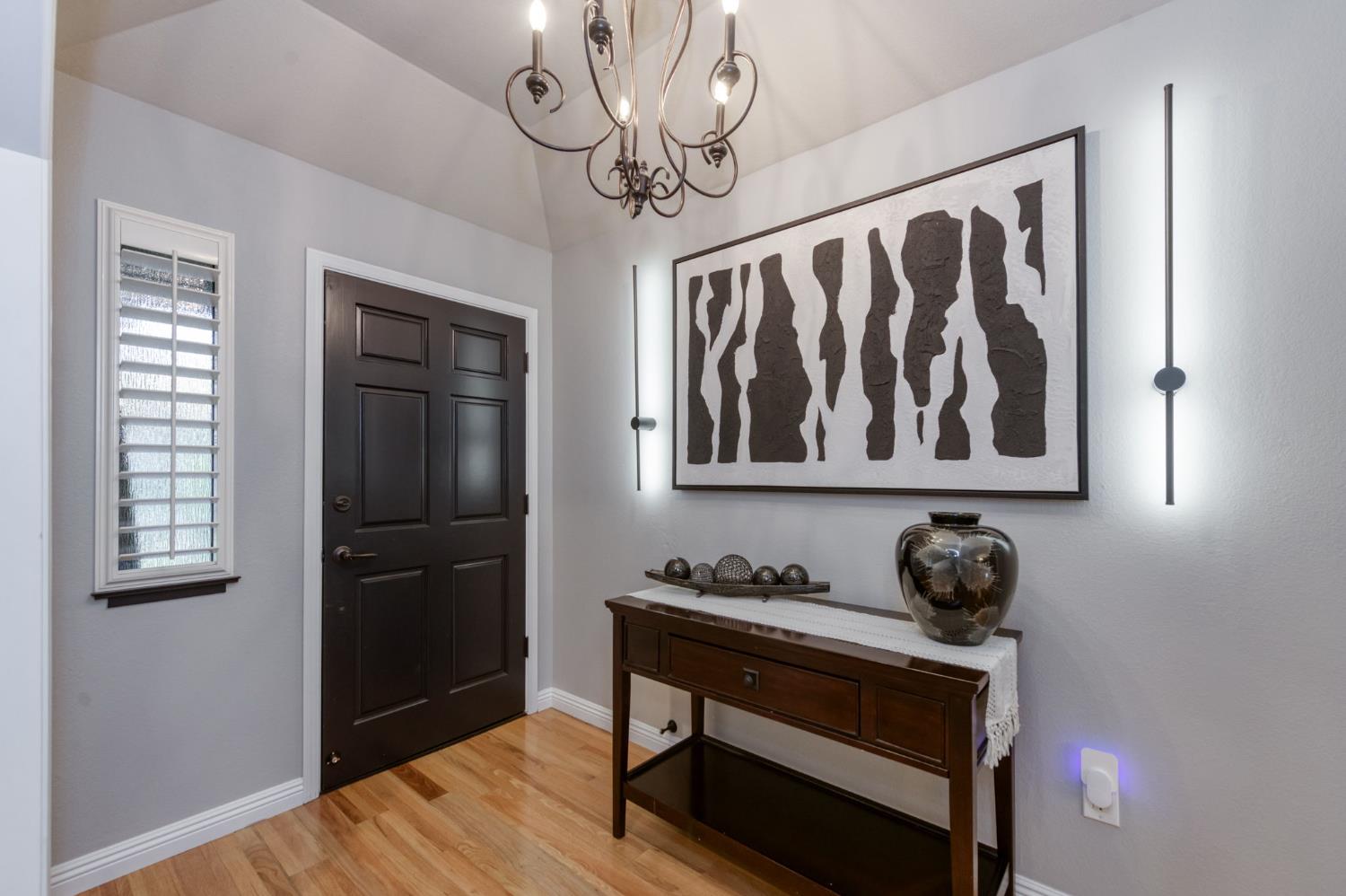 2450 Harold St, Kingsburg, CA 93631