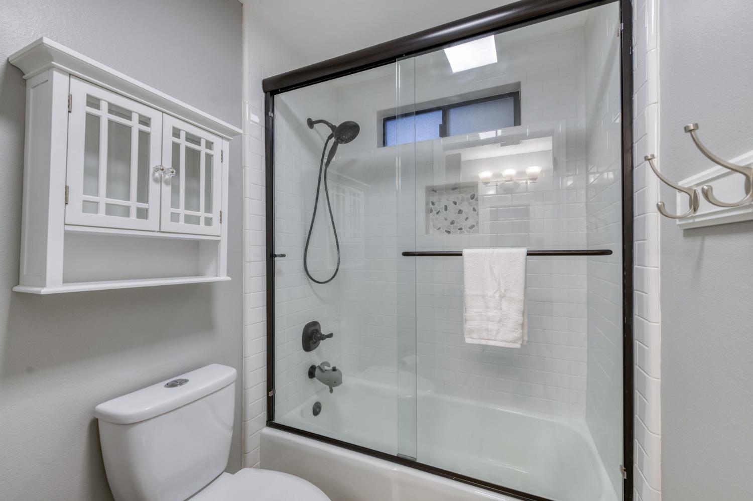 2450 Harold St, Kingsburg, CA 93631