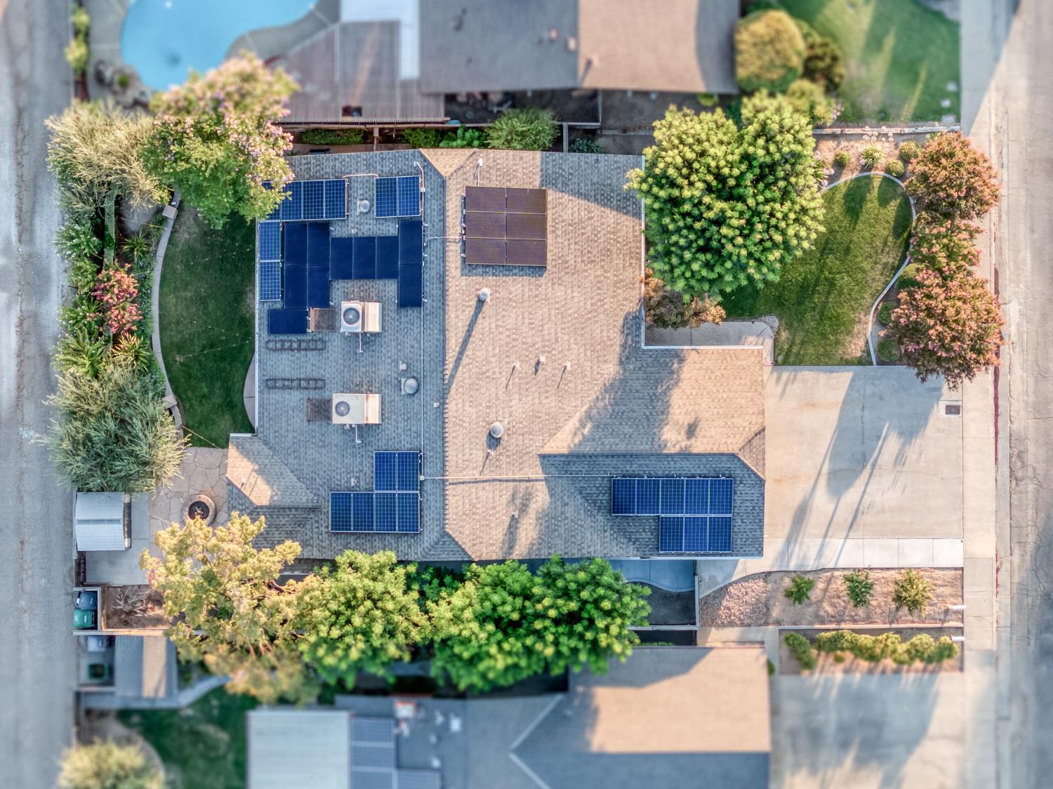 2450 Harold St, Kingsburg, CA 93631