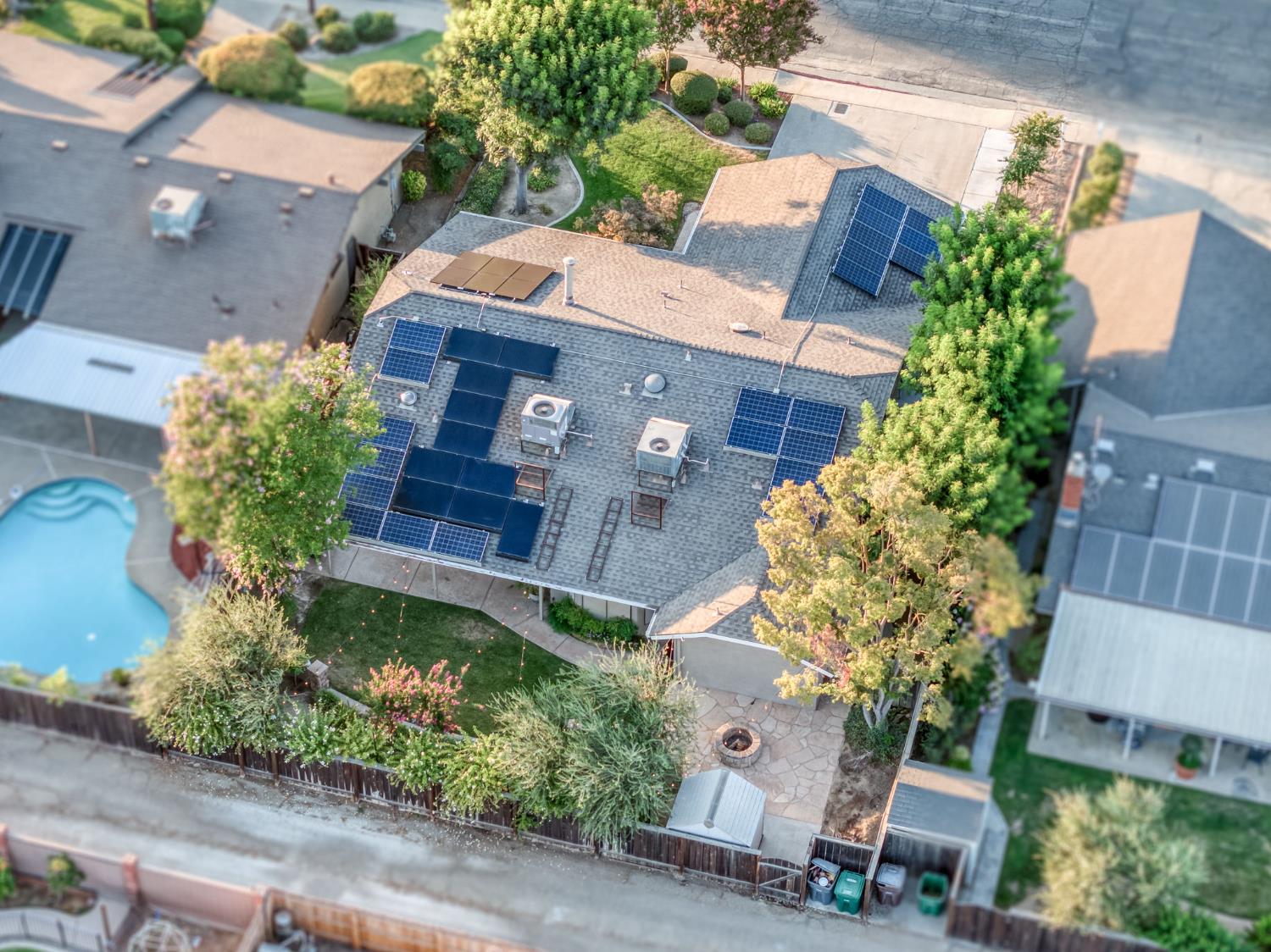 2450 Harold St, Kingsburg, CA 93631