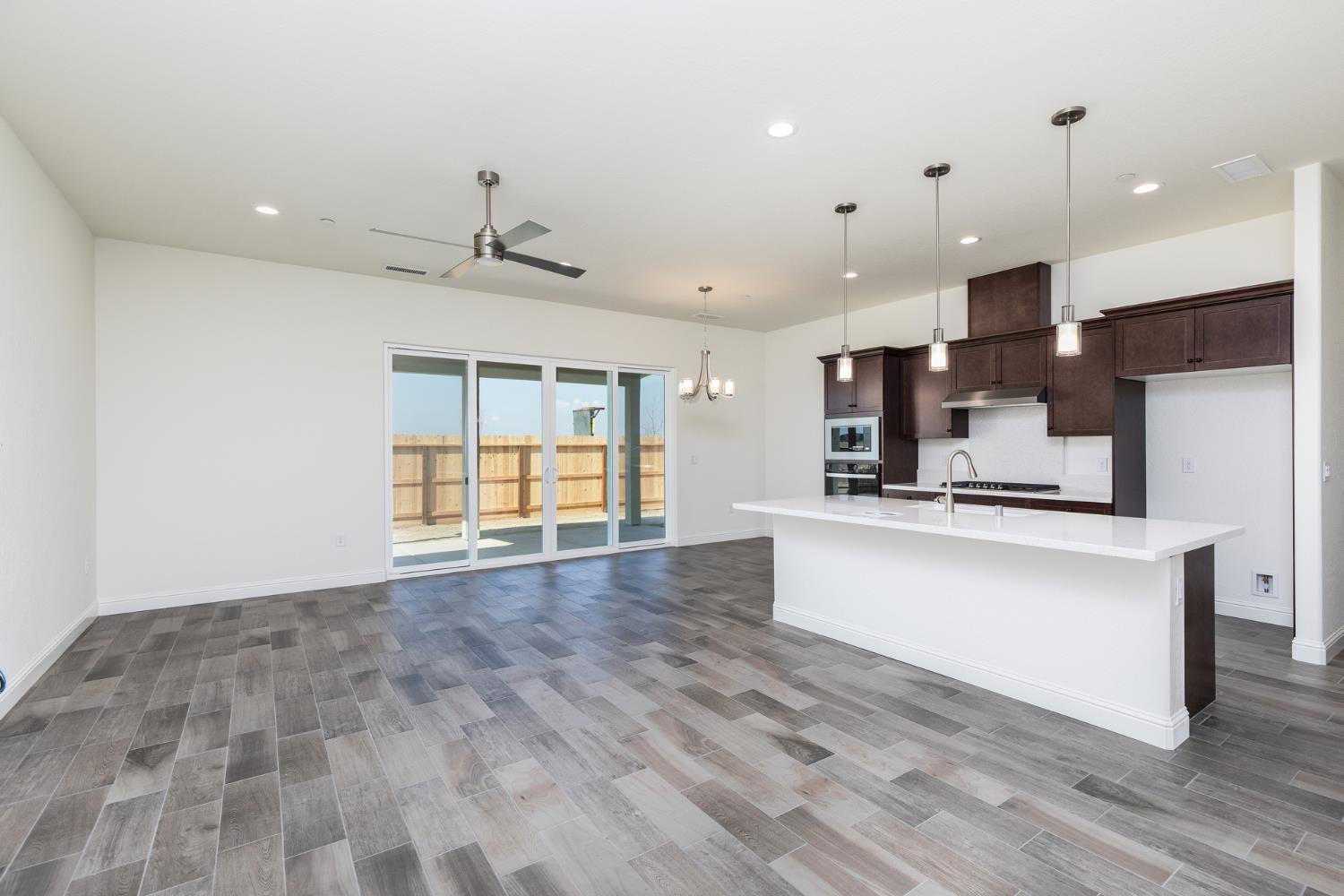 3091 19th Ave, Kingsburg, CA 93631