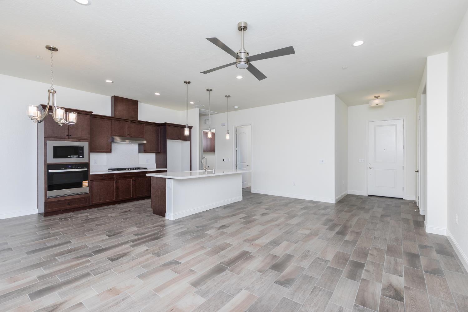 3091 19th Ave, Kingsburg, CA 93631