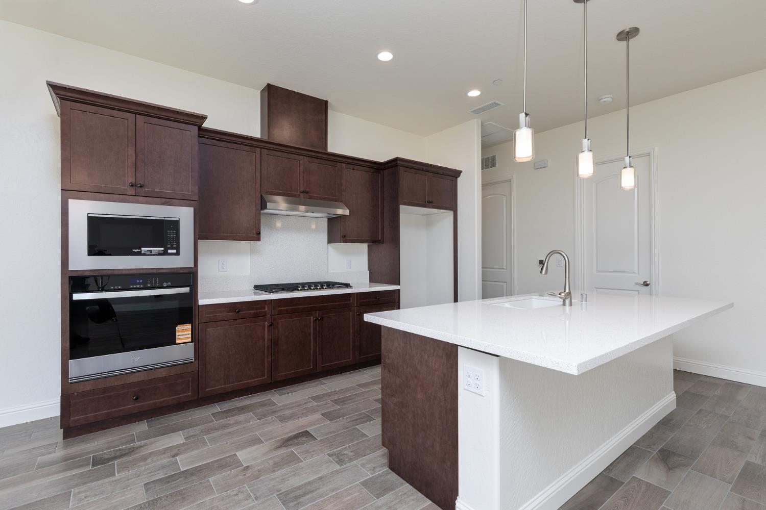 3091 19th Ave, Kingsburg, CA 93631