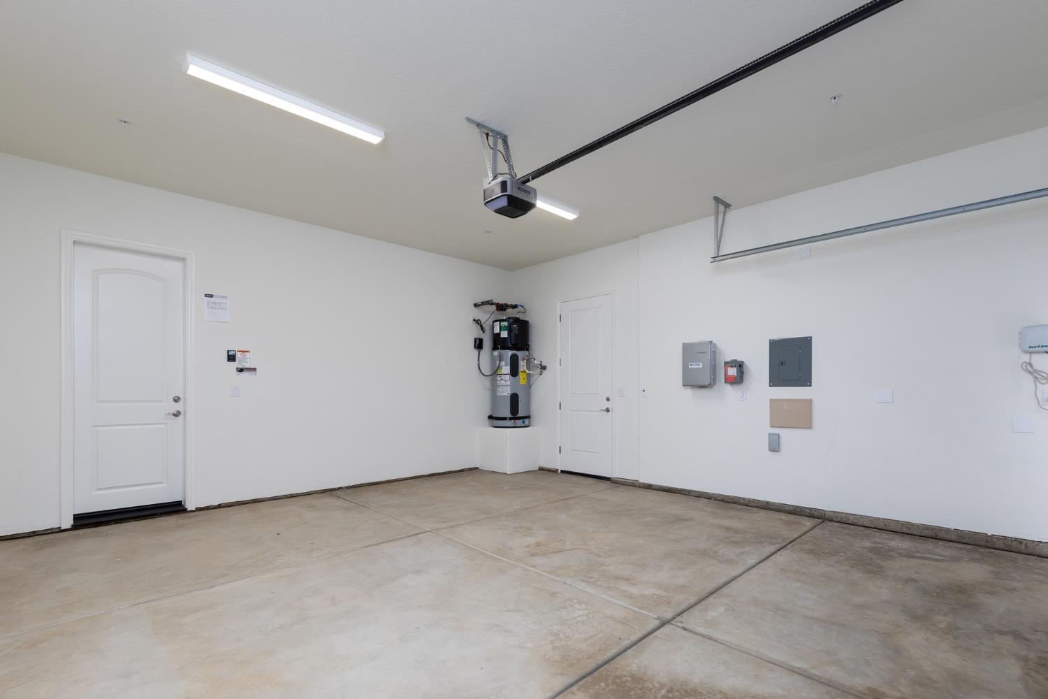 3091 19th Ave, Kingsburg, CA 93631