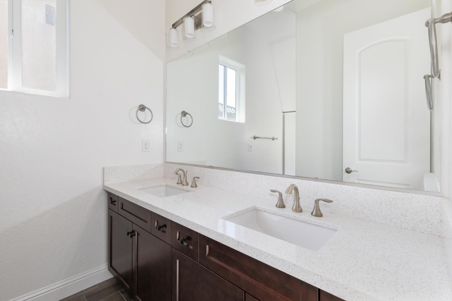 3091 19th Ave, Kingsburg, CA 93631