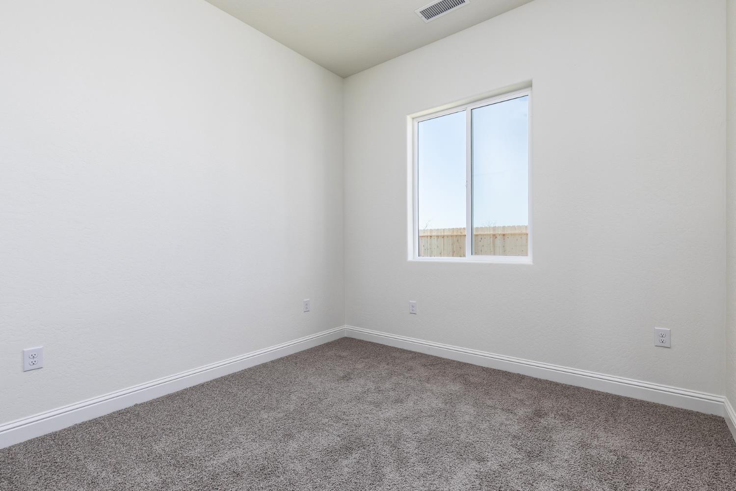 3091 19th Ave, Kingsburg, CA 93631