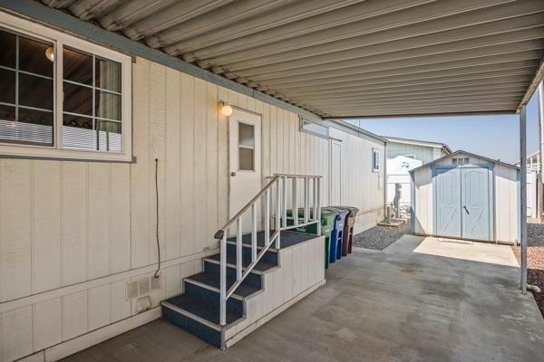 1551 6th #179 Ave, Kingsburg, CA 93631