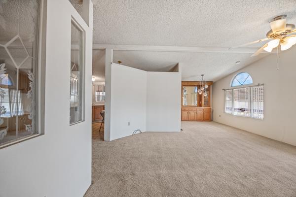 1551 6th #179 Ave, Kingsburg, CA 93631