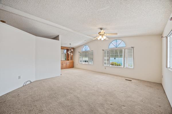 1551 6th #179 Ave, Kingsburg, CA 93631