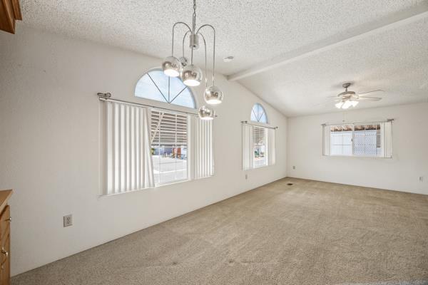 1551 6th #179 Ave, Kingsburg, CA 93631