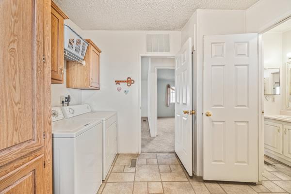 1551 6th #179 Ave, Kingsburg, CA 93631