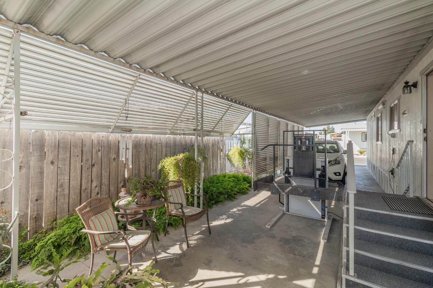 1551 6Th Avenue Dr #157, Kingsburg, CA 93631