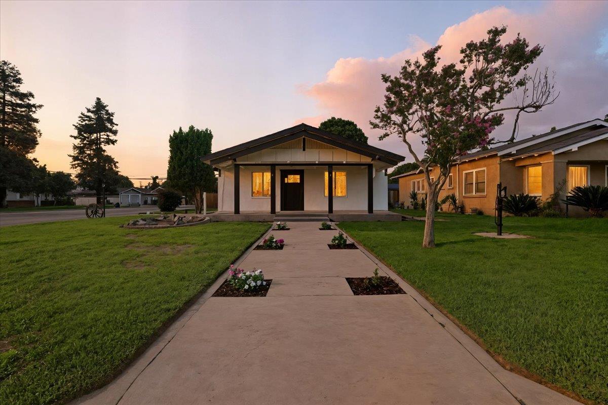 1201 Union St, Kingsburg, CA 93631