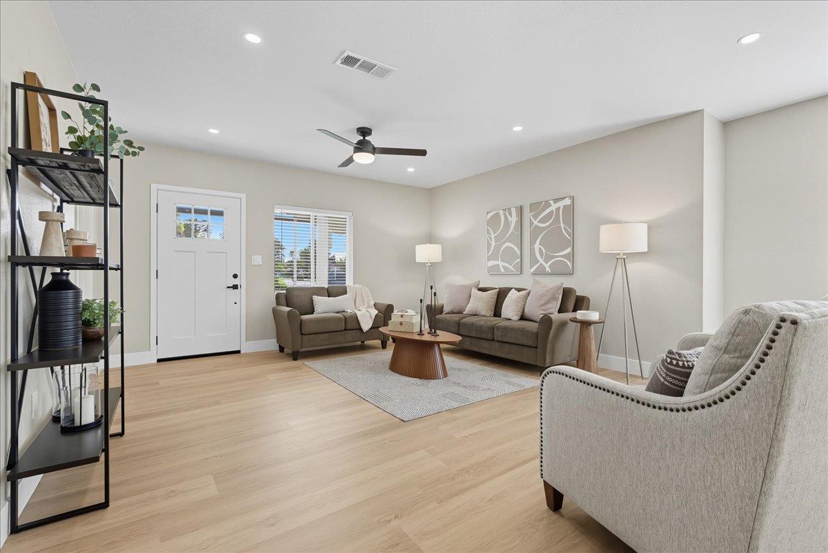 1201 Union St, Kingsburg, CA 93631