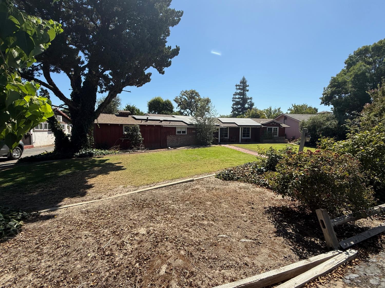 2480 18Th Ave, Kingsburg, CA 93631