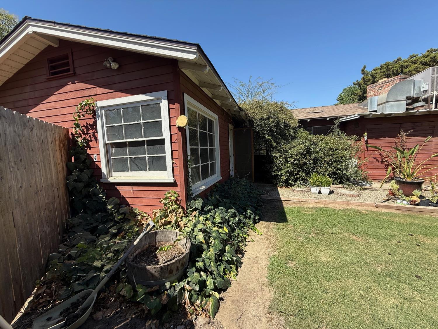 2480 18Th Ave, Kingsburg, CA 93631