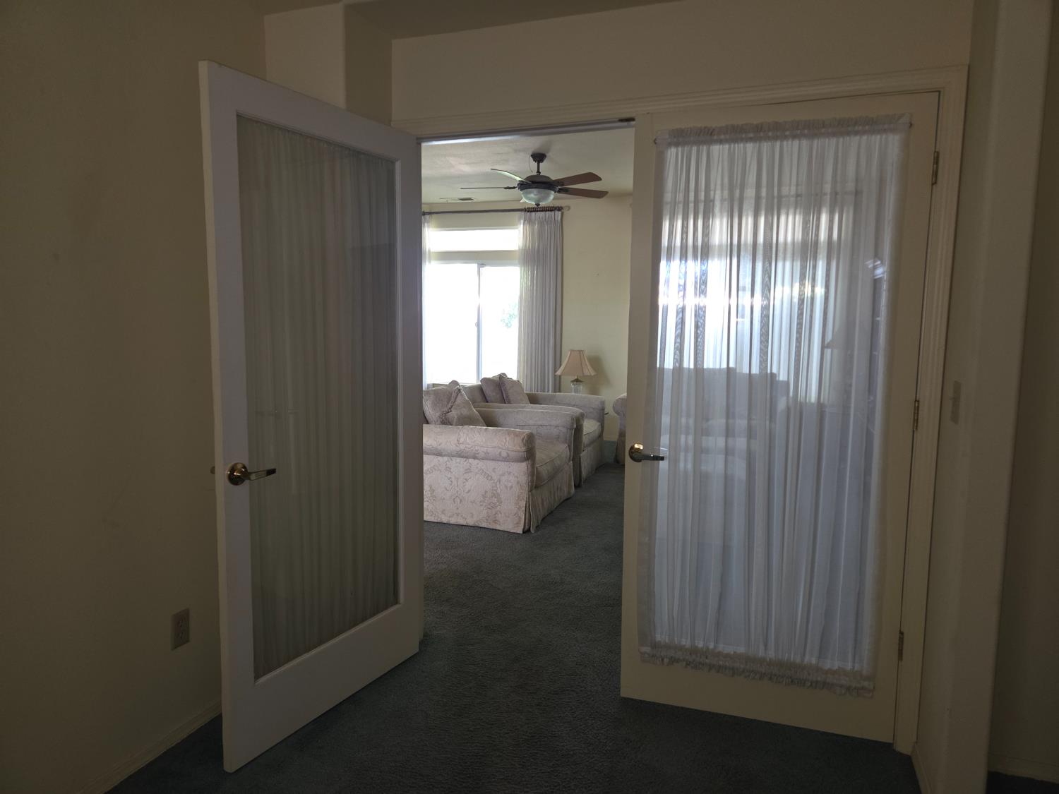 2300 Sierra St #122, Kingsburg, CA 93631