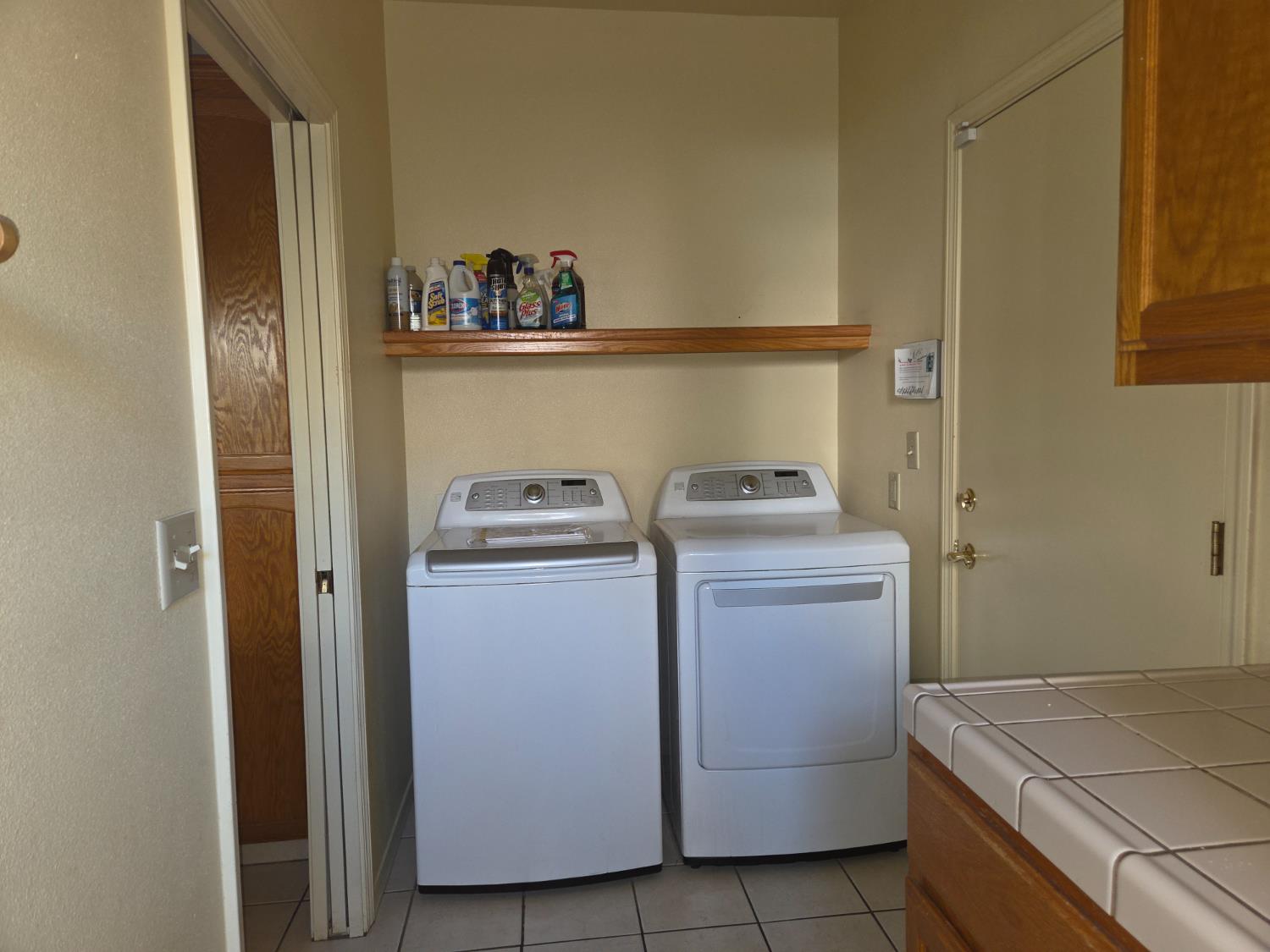 2300 Sierra St #122, Kingsburg, CA 93631