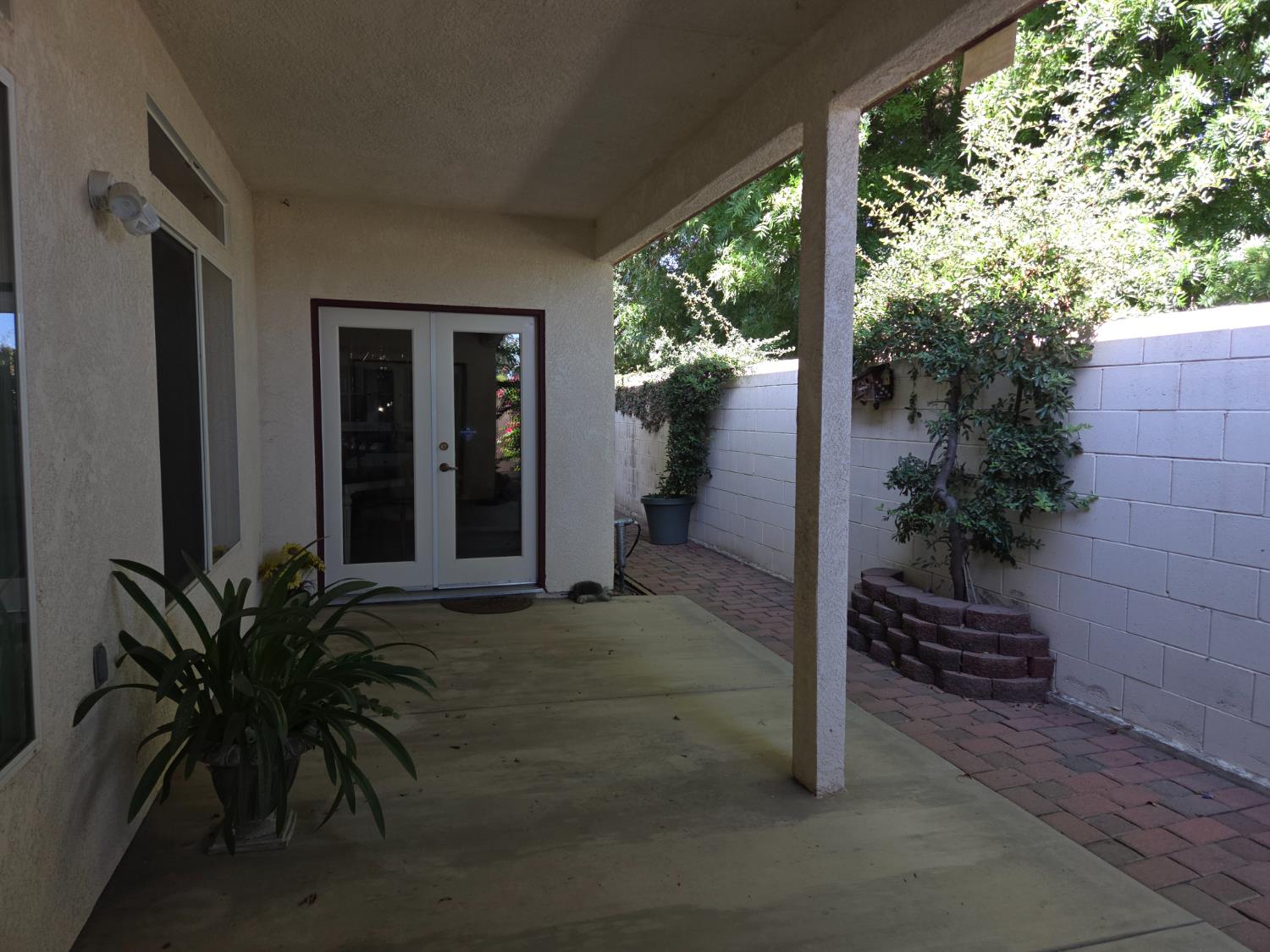 2300 Sierra St #122, Kingsburg, CA 93631