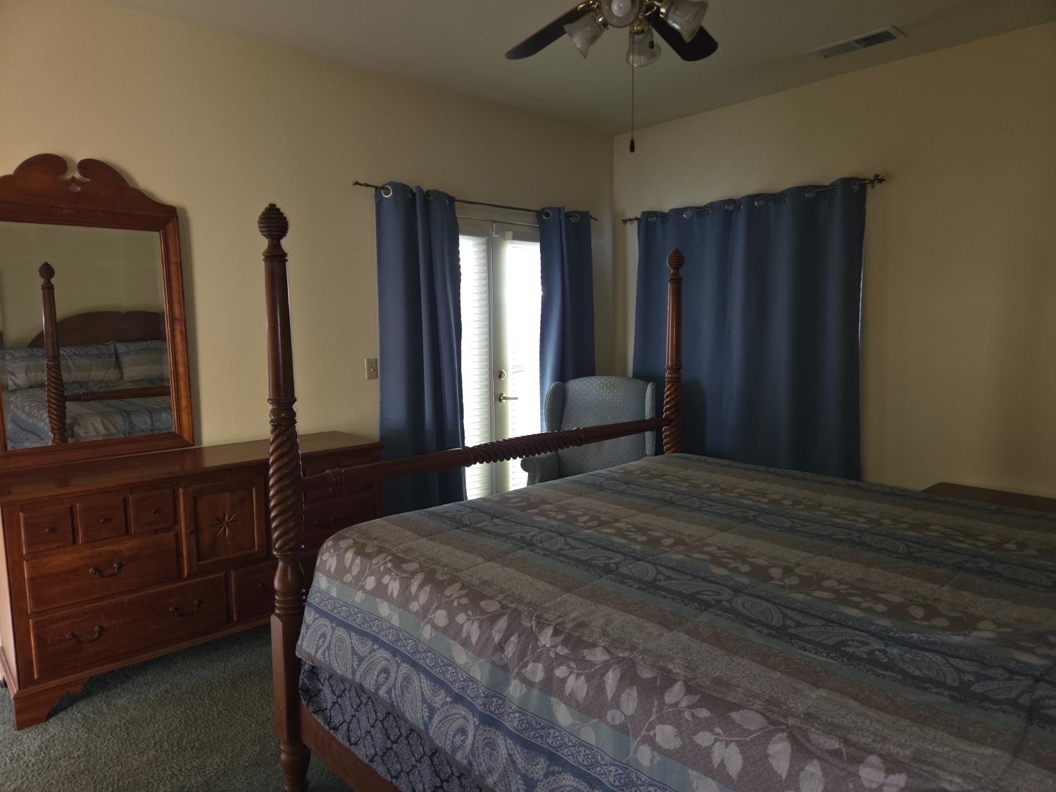 2300 Sierra St #122, Kingsburg, CA 93631