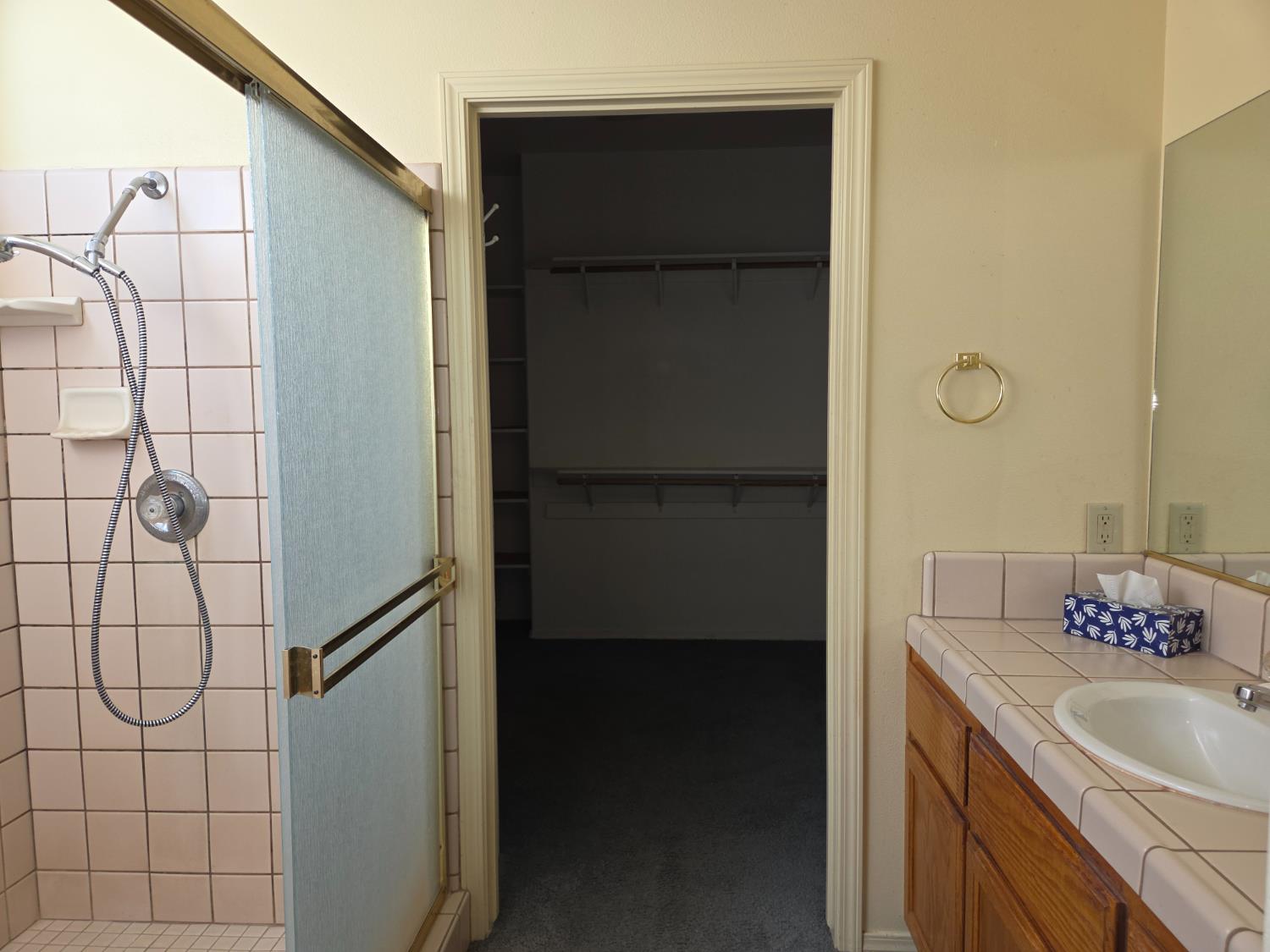 2300 Sierra St #122, Kingsburg, CA 93631