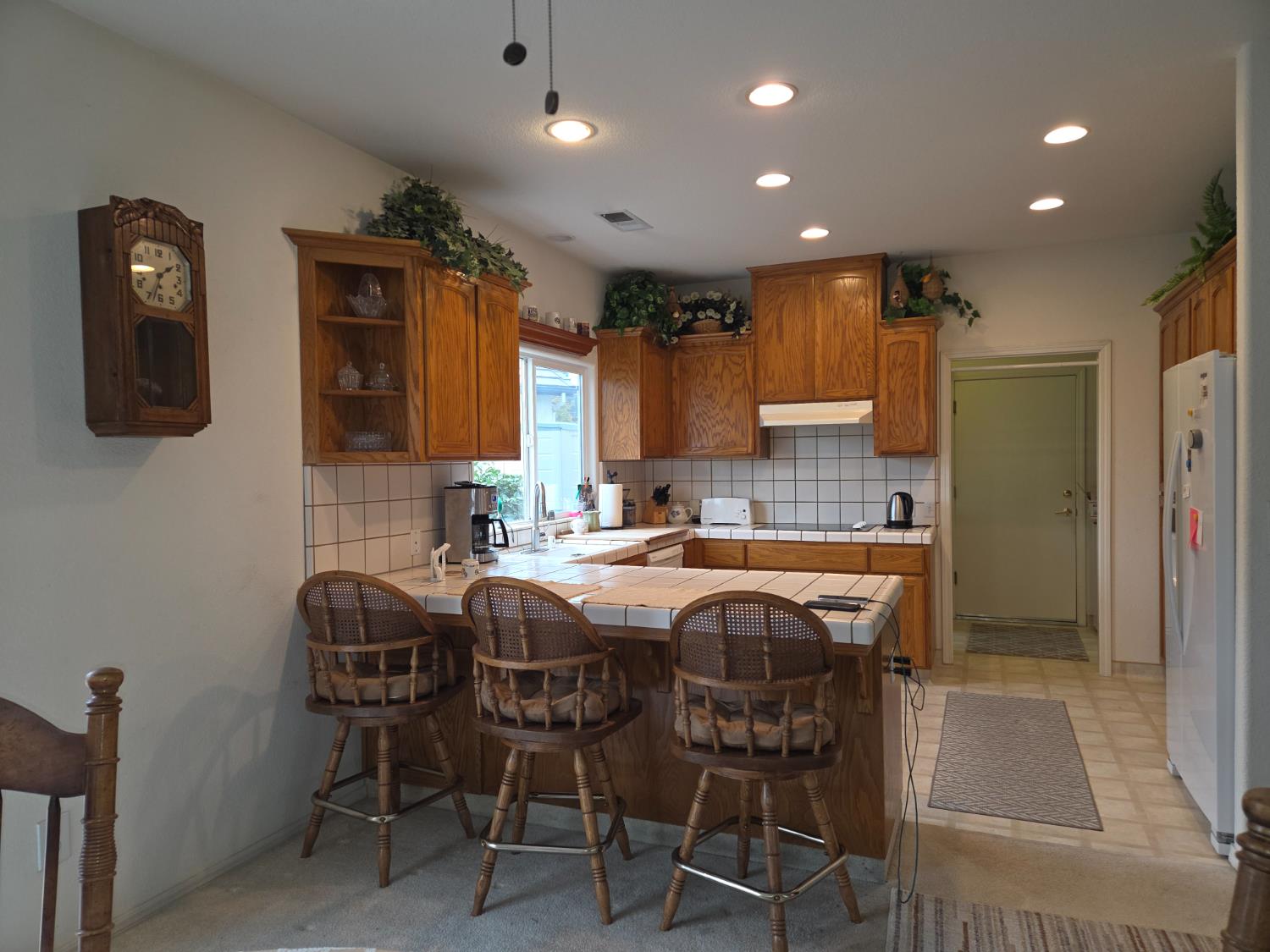 2300 Sierra St #103, Kingsburg, CA 93631