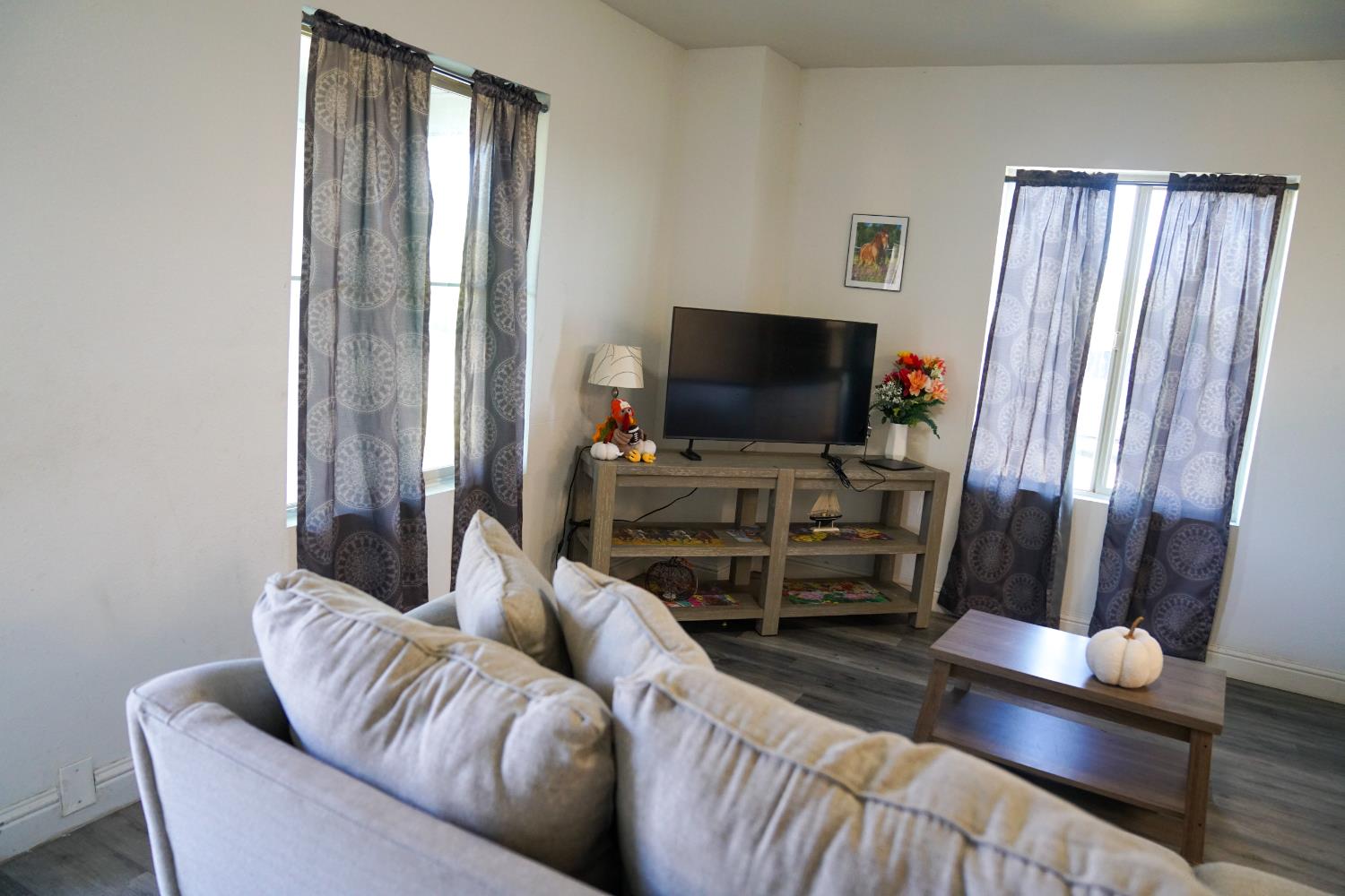 12647 E Clarkson Ave, Kingsburg, CA 93631