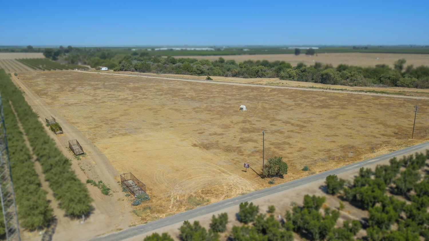 1188 7 1/2 Ave, Kingsburg, CA 93631