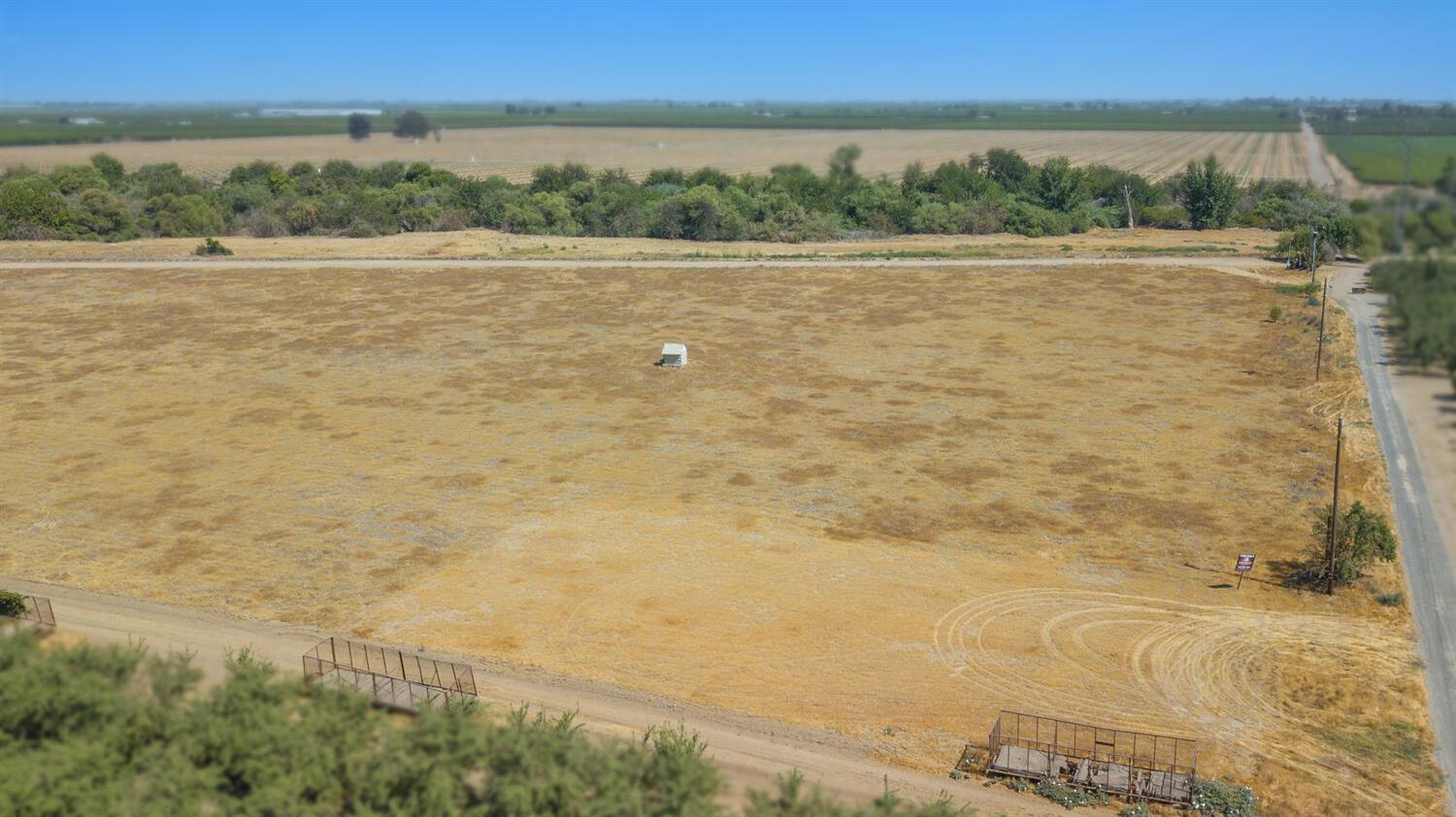 1188 7 1/2 Ave, Kingsburg, CA 93631