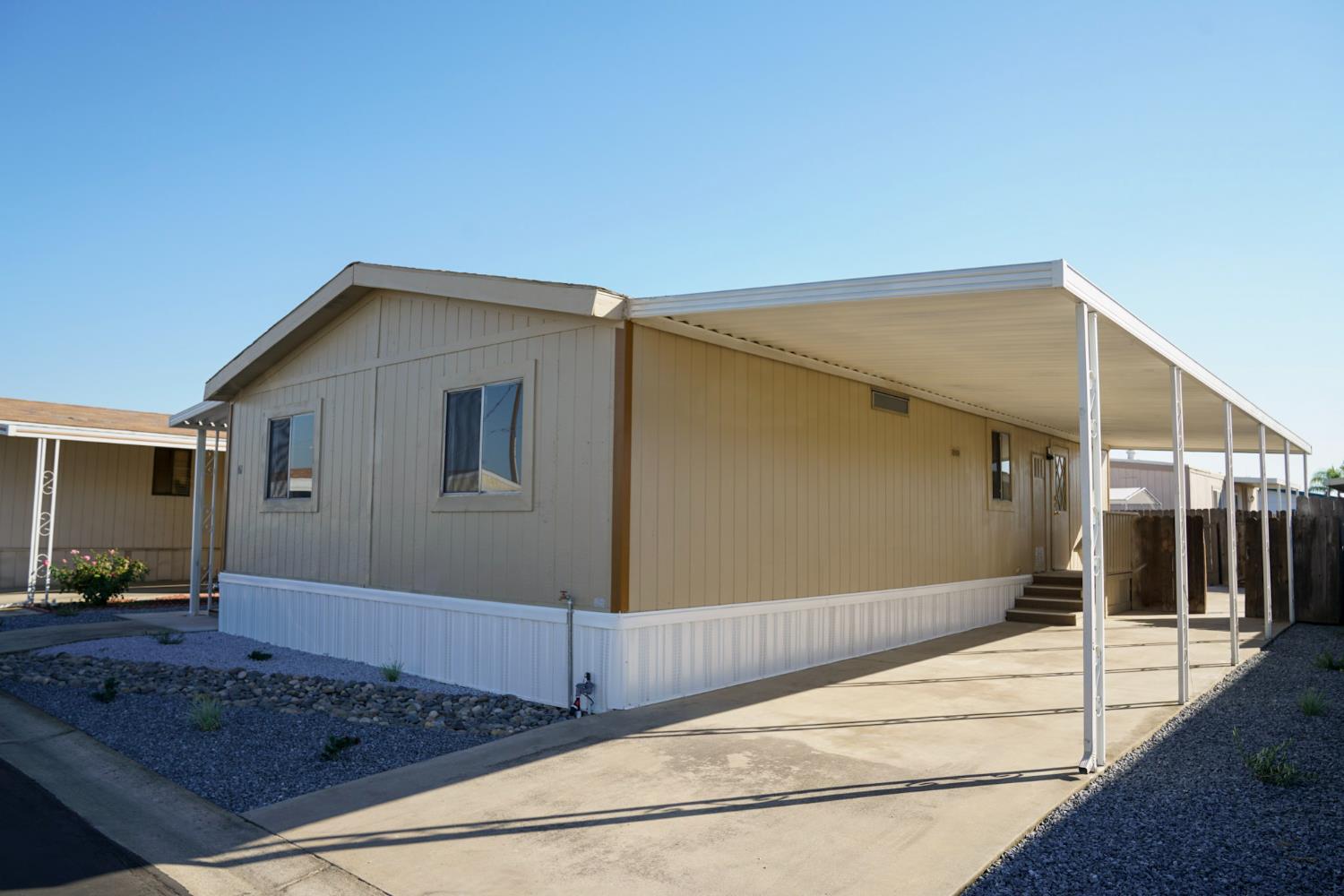 1551 6Th Avenue Dr #161, Kingsburg, CA 93631