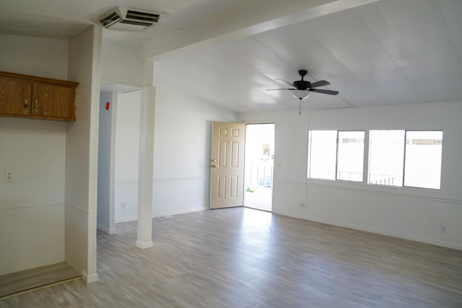 1551 6Th Avenue Dr #161, Kingsburg, CA 93631