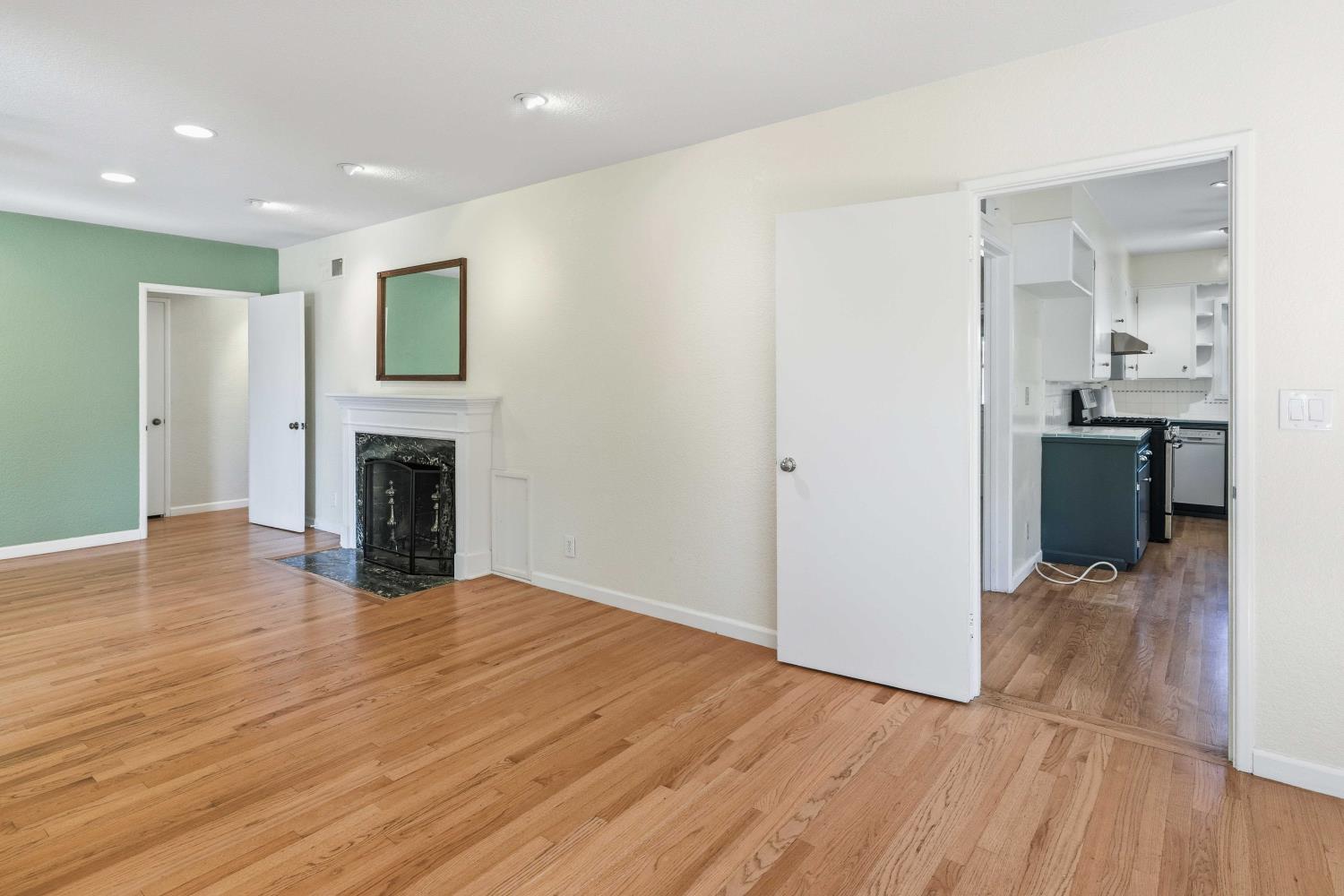 1673 Union, Kingsburg, CA 93631