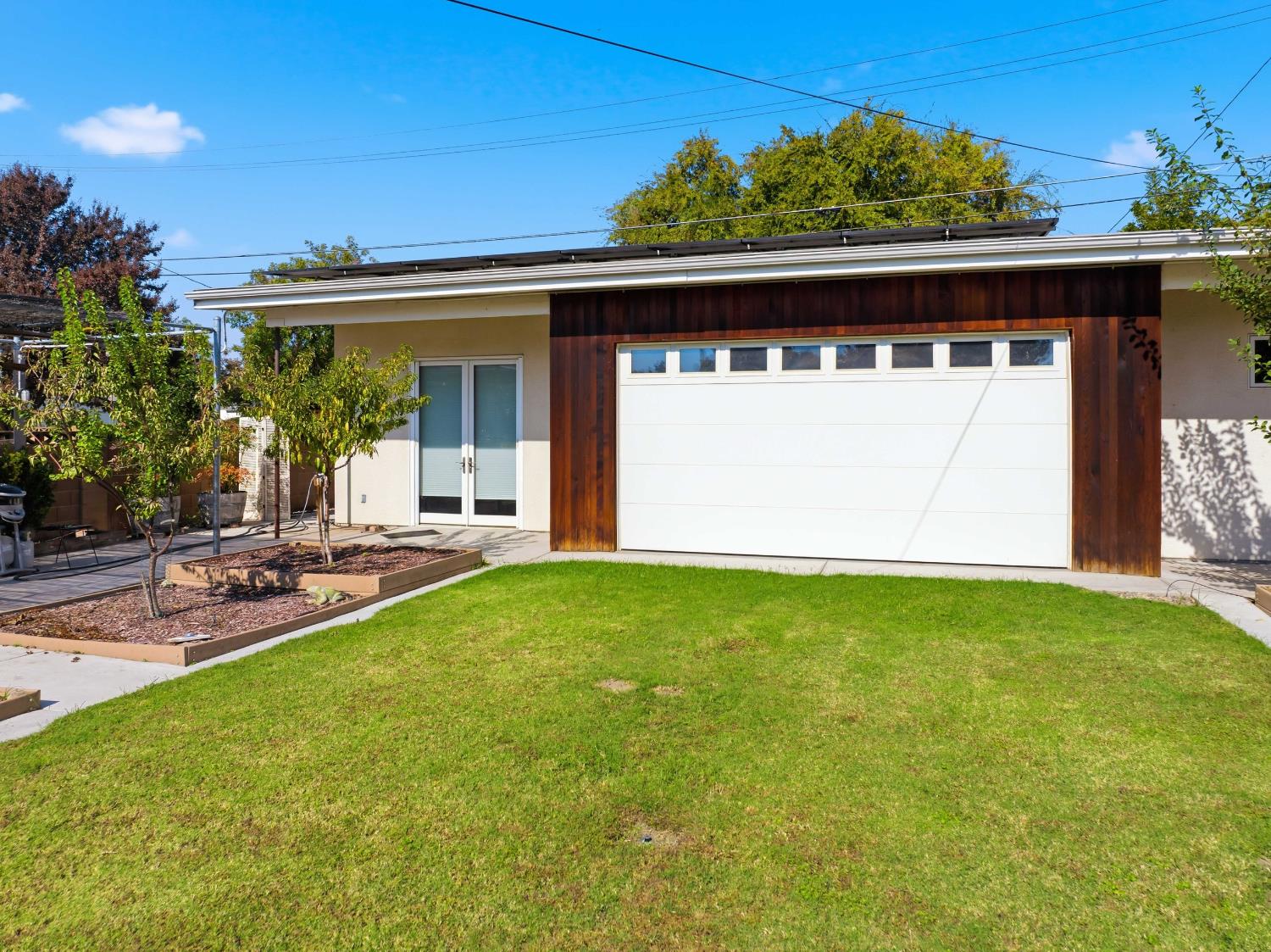 1673 Union, Kingsburg, CA 93631